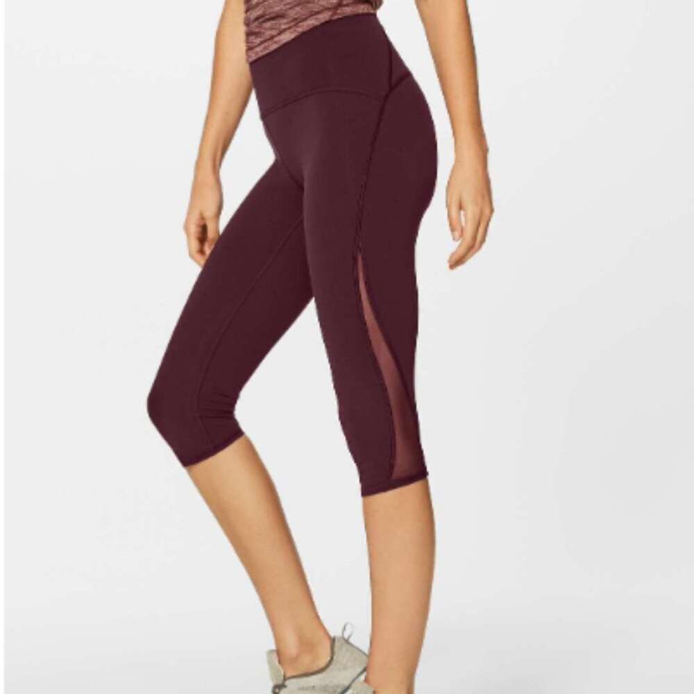 Lululemon Train Times Crop (17”) – Size 8 – Black Cherry or Garnet